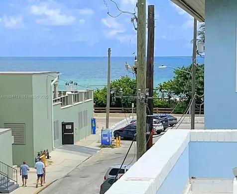 326 Harrison Street Hollywood FL 33019
