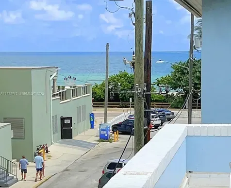 326 Harrison Street Hollywood FL 33019