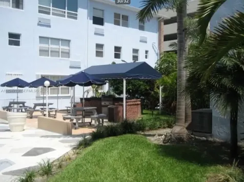 326 Harrison Street Hollywood FL 33019