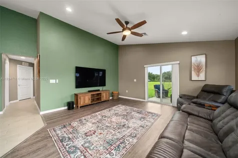 4728 Adrienne Street Sebring FL 33872
