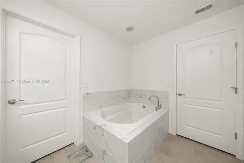 4728 Adrienne Street Sebring FL 33872