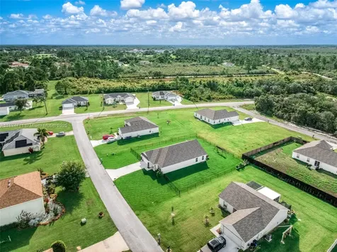 4728 Adrienne Street Sebring FL 33872