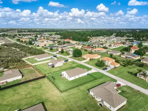 4728 Adrienne Street Sebring FL 33872