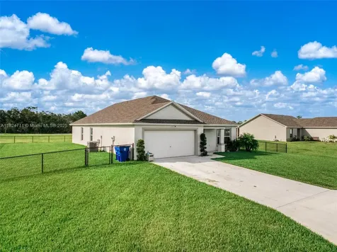 4728 Adrienne Street Sebring FL 33872