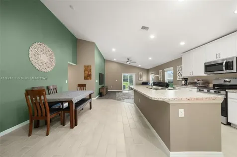 4728 Adrienne Street Sebring FL 33872