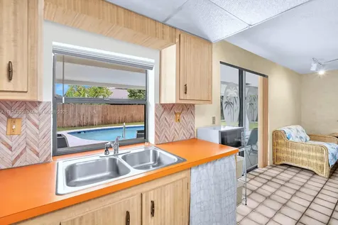 10421 SW 50th Place Cooper City FL 33328