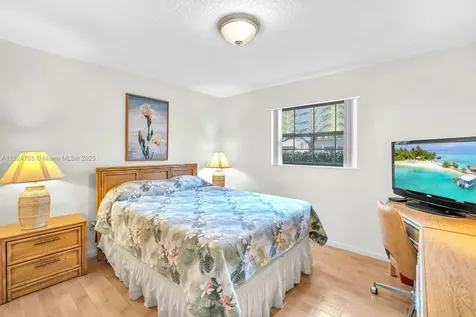 10421 SW 50th Place Cooper City FL 33328