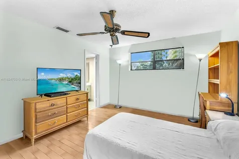 10421 SW 50th Place Cooper City FL 33328