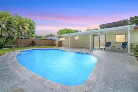 10421 SW 50th Place Cooper City FL 33328
