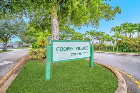 10421 SW 50th Place Cooper City FL 33328