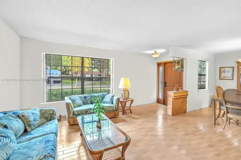10421 SW 50th Place Cooper City FL 33328