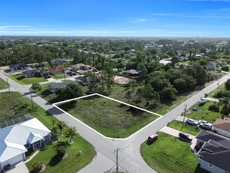 3418 5th Street SW Lehigh Acres FL 33976