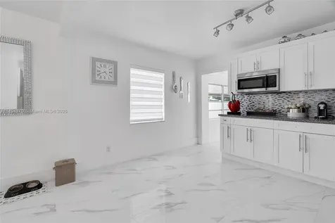 31 SW 58th Court Miami FL 33144
