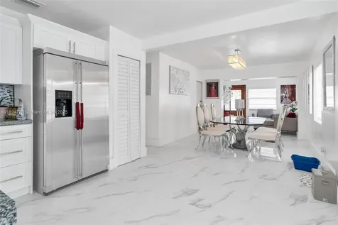 31 SW 58th Court Miami FL 33144