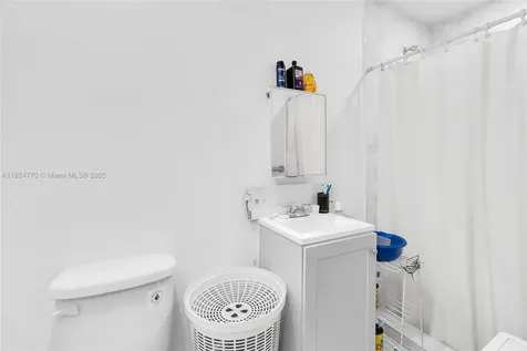 31 SW 58th Court Miami FL 33144