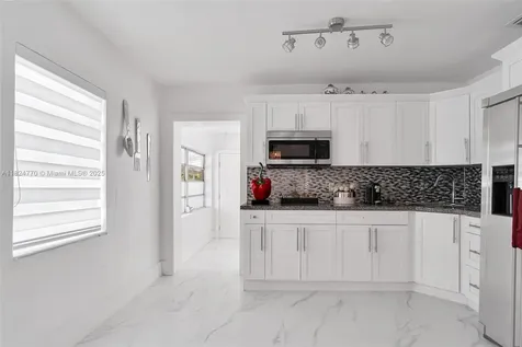 31 SW 58th Court Miami FL 33144