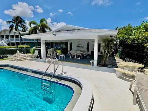 930 SE 9th Avenue Pompano Beach FL 33060
