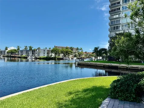 930 SE 9th Avenue Pompano Beach FL 33060