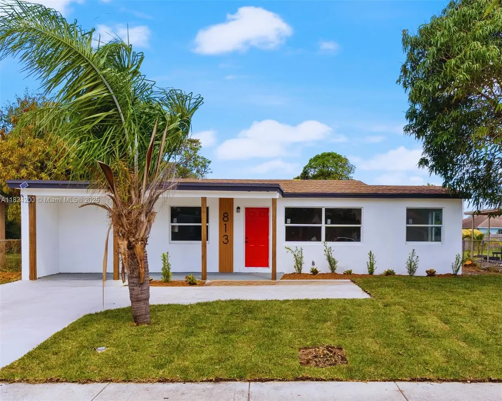 813 SW 3rd Court Delray Beach FL 33444
