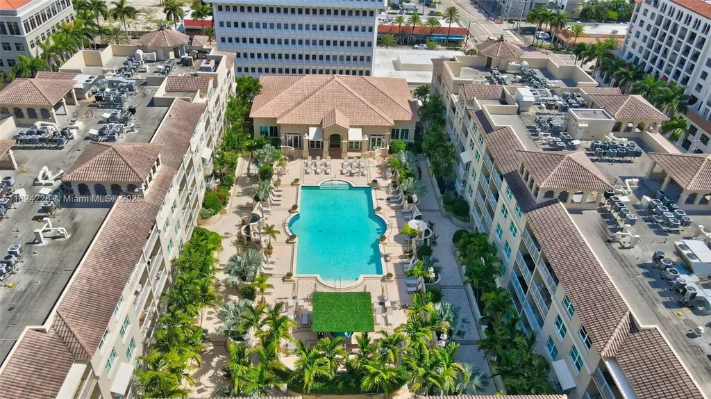 99 SE Mizner Boulevard Boca Raton FL 33432