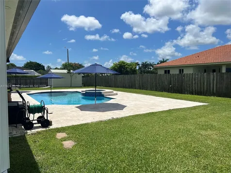13202 SW 216th Terrace Miami FL 33170
