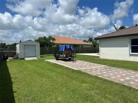 13202 SW 216th Terrace Miami FL 33170