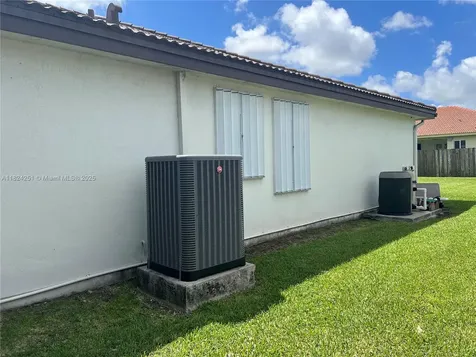 13202 SW 216th Terrace Miami FL 33170