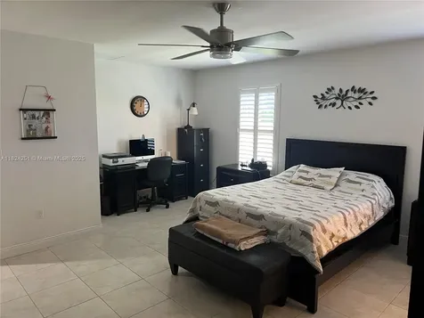 13202 SW 216th Terrace Miami FL 33170