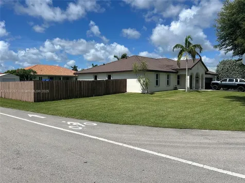 13202 SW 216th Terrace Miami FL 33170