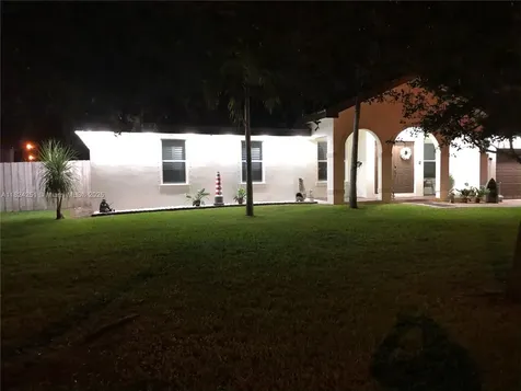 13202 SW 216th Terrace Miami FL 33170