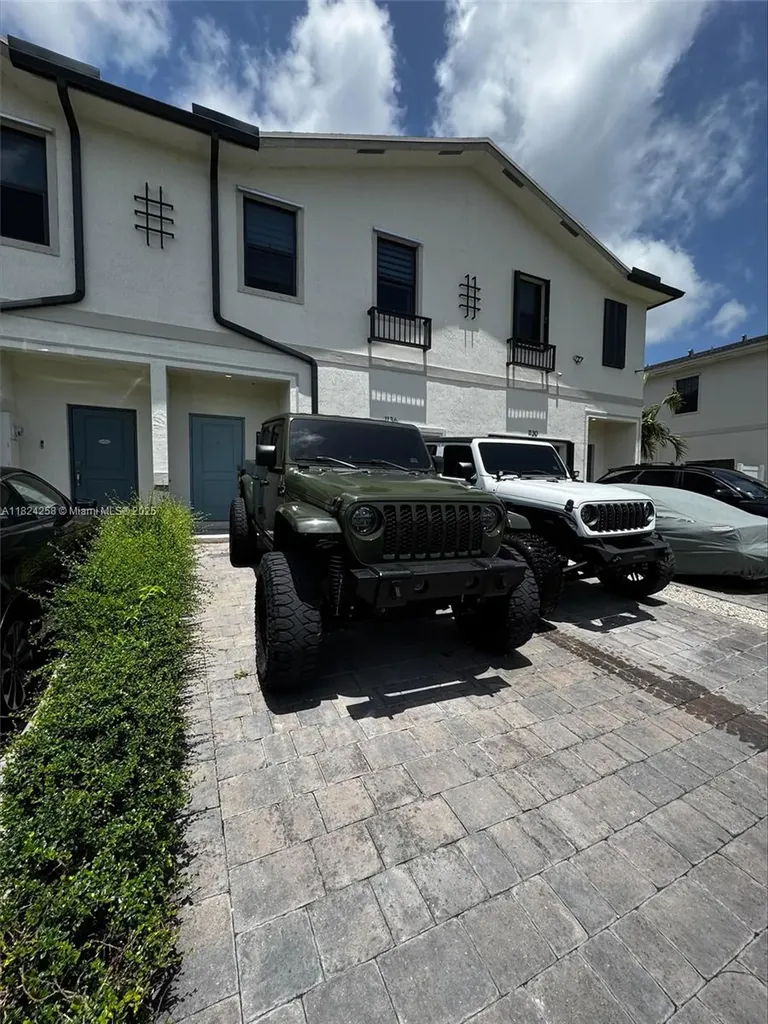 1136 SW 6th Avenue Florida City FL 33034
