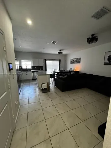 1136 SW 6th Avenue Florida City FL 33034