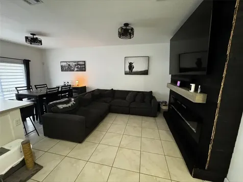 1136 SW 6th Avenue Florida City FL 33034