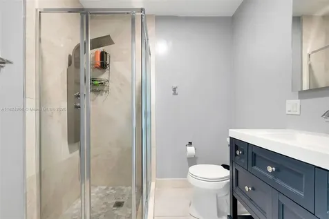 754 NE 36th Street Oakland Park FL 33334