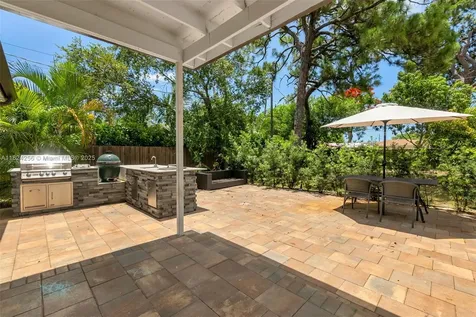 754 NE 36th Street Oakland Park FL 33334