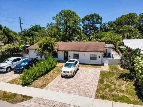 754 NE 36th Street Oakland Park FL 33334