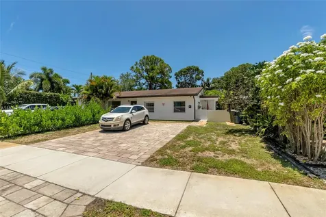 754 NE 36th Street Oakland Park FL 33334