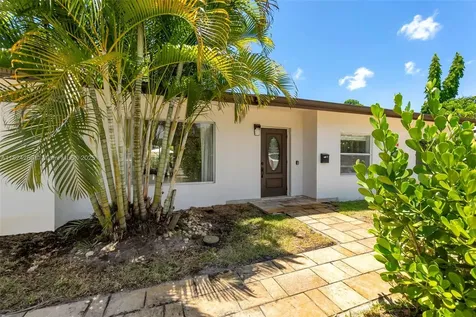 754 NE 36th Street Oakland Park FL 33334