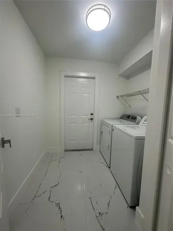1716 NE 6th Place Cape Coral FL 33909