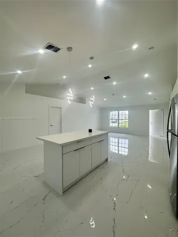 1716 NE 6th Place Cape Coral FL 33909