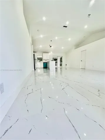 1716 NE 6th Place Cape Coral FL 33909