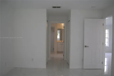 1716 NE 6th Place Cape Coral FL 33909