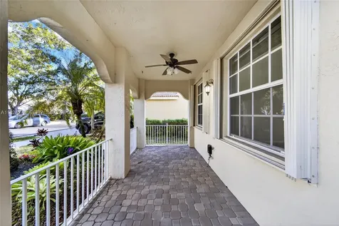 1325 Chenille Circle Weston FL 33327