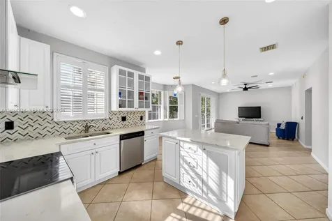 1325 Chenille Circle Weston FL 33327