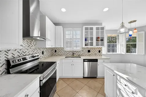 1325 Chenille Circle Weston FL 33327