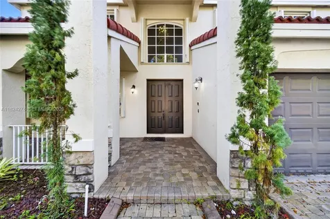 1325 Chenille Circle Weston FL 33327