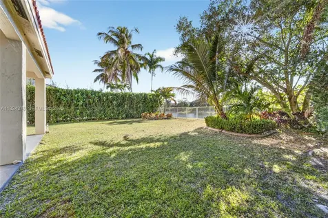 1325 Chenille Circle Weston FL 33327