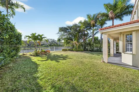 1325 Chenille Circle Weston FL 33327