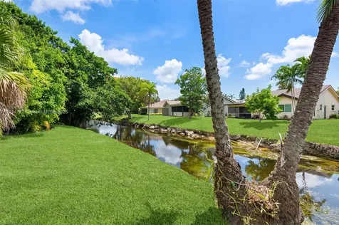 1795 NW 88th Way Coral Springs FL 33071