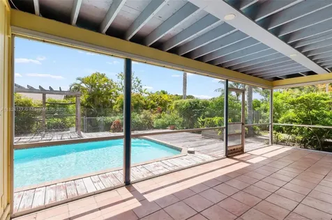 1795 NW 88th Way Coral Springs FL 33071